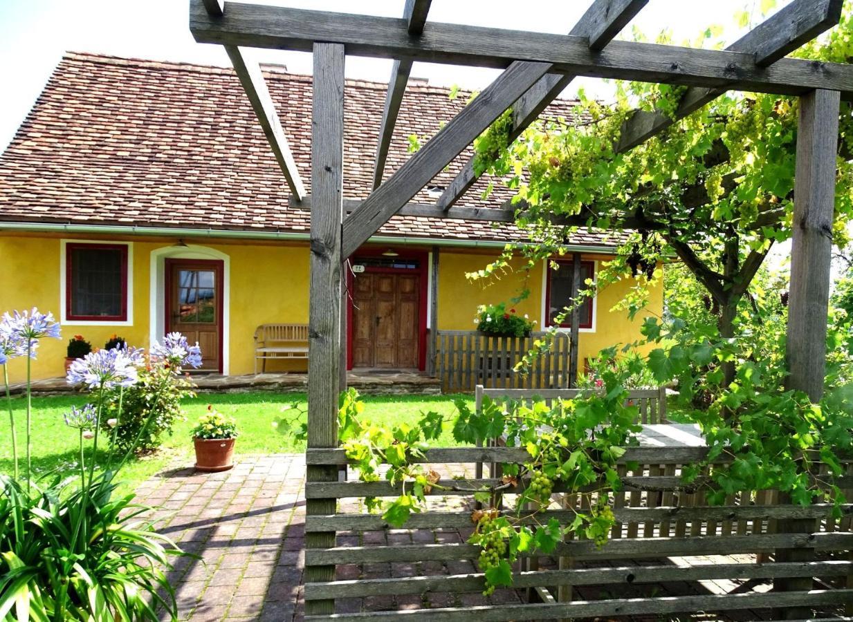 Landlust-Ferienhaus Am Rosenhof 哈特贝格 外观 照片